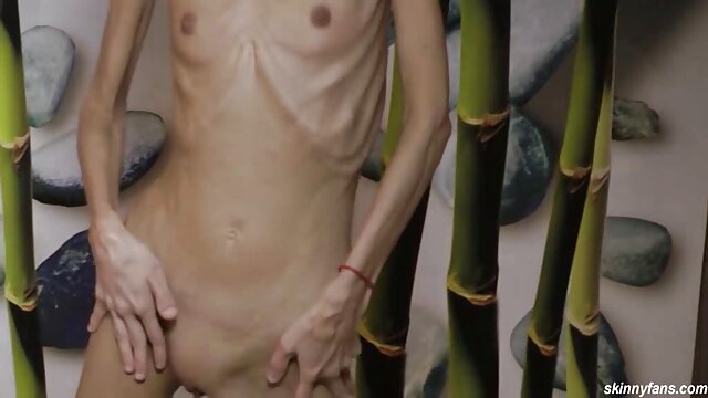 दो महिलाओं सेक्सी वीडियो फिल्म फुल मूवी धार और नशीली